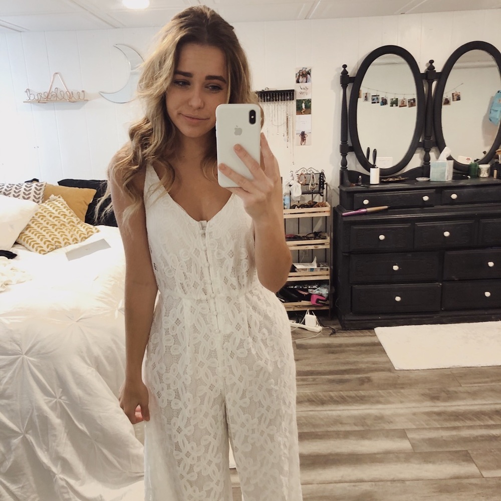 White Lace Jumpsuit!! - Picture 4 of 8